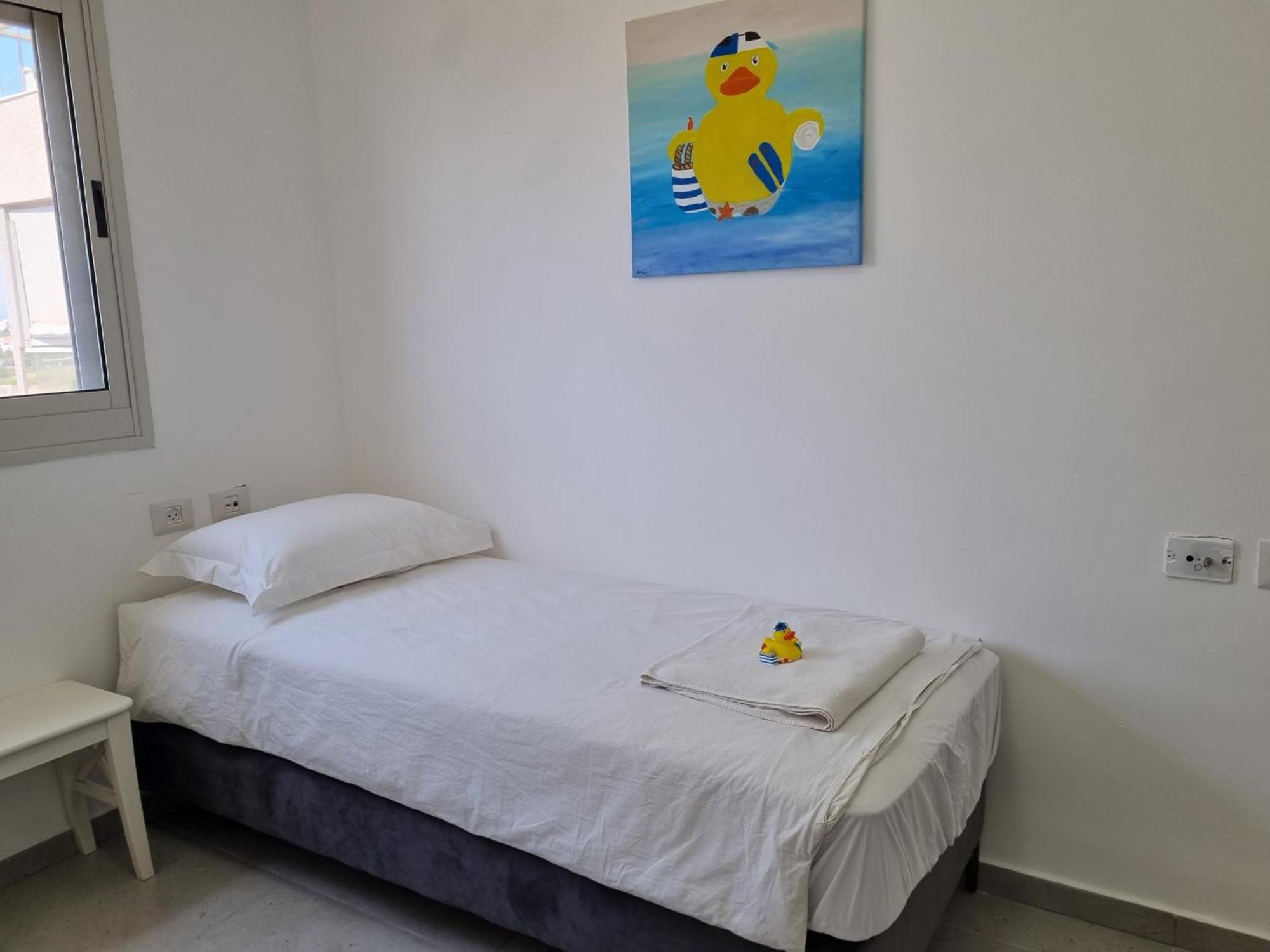 Ducks On The Beach Akkon Exterior foto